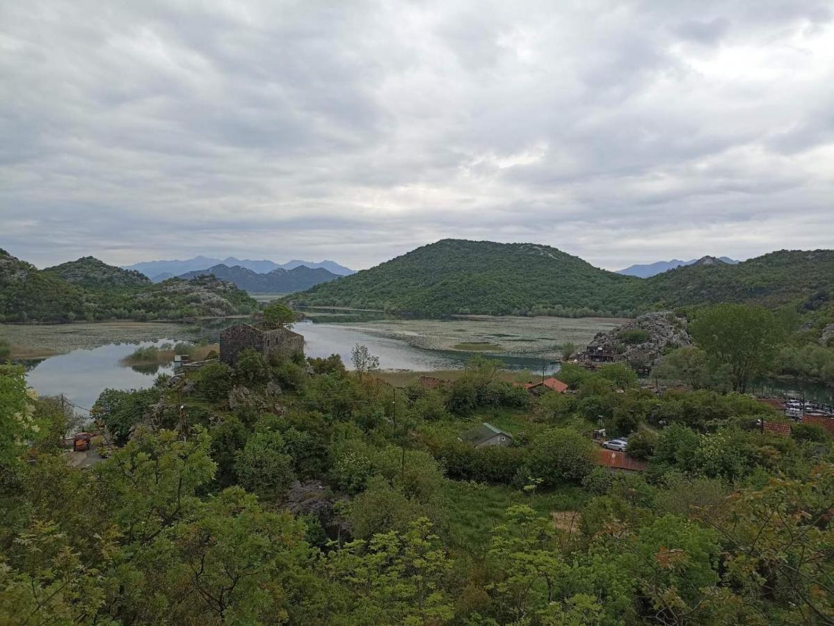 Villa Feel The Karuch Cetinje Esterno foto