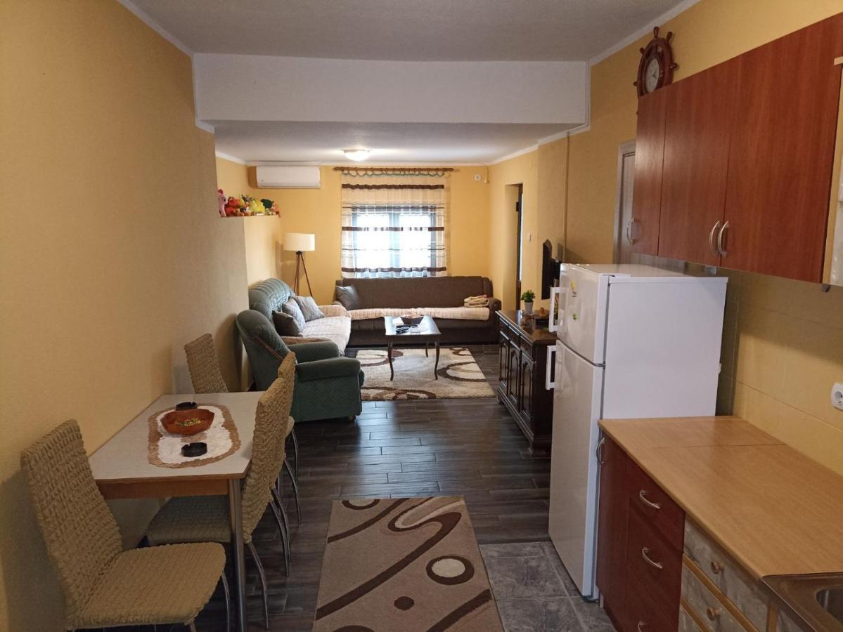 Villa Feel The Karuch Cetinje Esterno foto