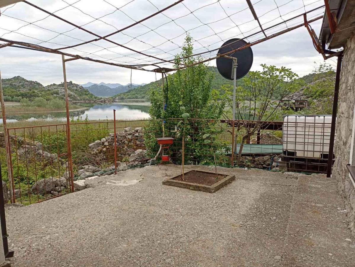 Villa Feel The Karuch Cetinje Esterno foto