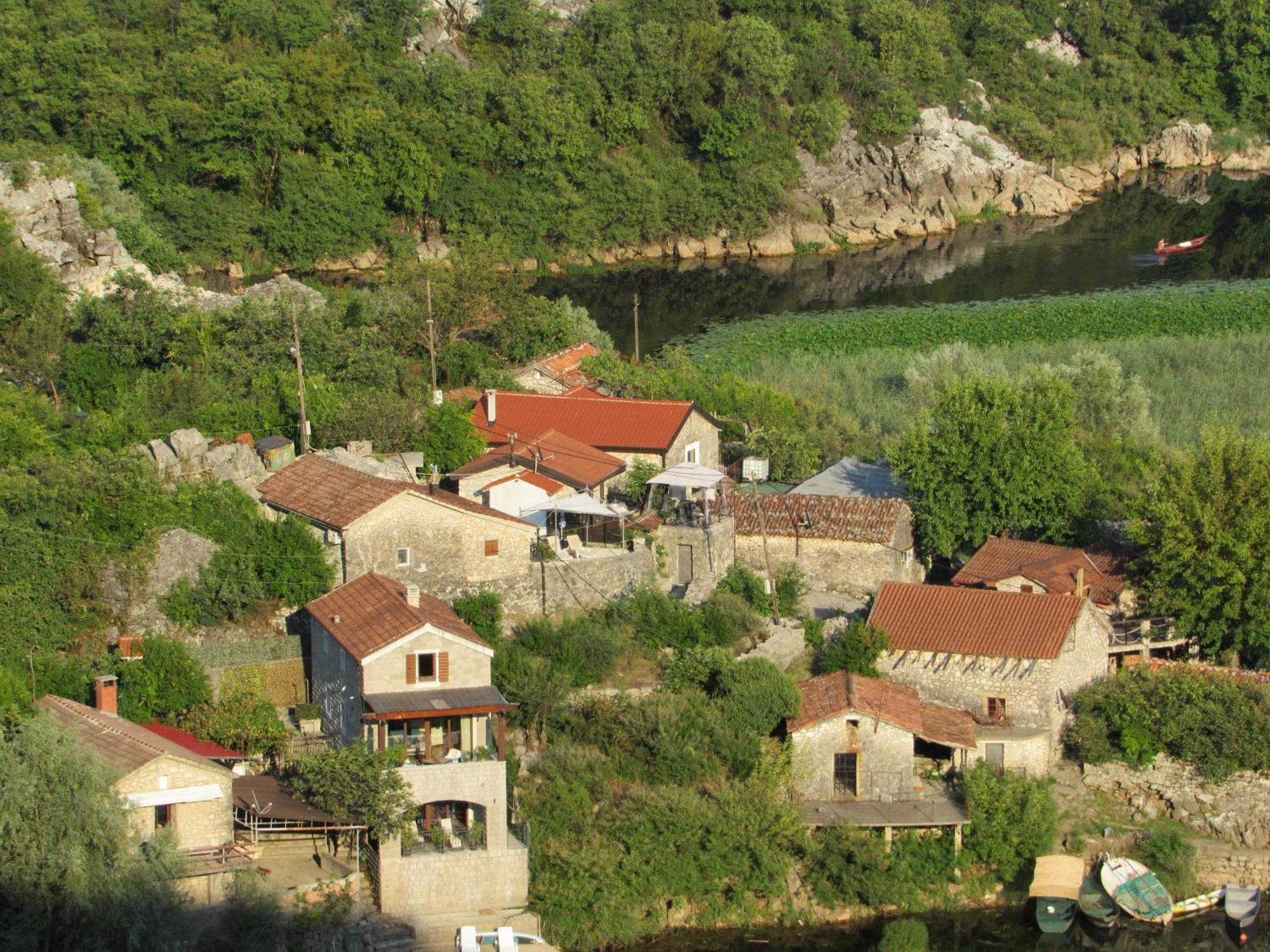 Villa Feel The Karuch Cetinje Esterno foto