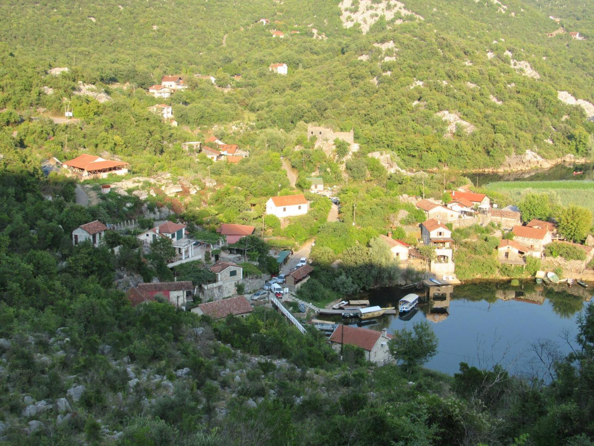 Villa Feel The Karuch Cetinje Esterno foto